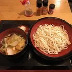 うどん茶屋 - 肉つけうどん（７５０円）