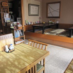 友蕎庵 - こじんまりした店内。