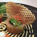ASAHINA Gastronome - 活平目のタルタル ポムゴーフルとアネットの香るソース“グラブラックス”