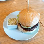 ラナマル - ハンバーガー レギュラー 
レタス追加 マイルドソース  (￥850)
コールスローサラダ (￥100)