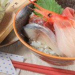 Wasabi Izakaya Anagura - 海鮮丼と生わさび