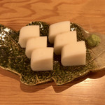 北海道産石臼挽蕎麦 増田屋 - 板わさ ¥450