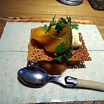 老虎菜 - 紹興酒アイスクリームと柿のキャラメルナッツミルフィーユ