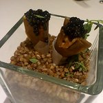 フロリレージュ - アミューズは、そば粉のガレットキャビア添え