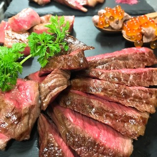 A5の黒毛和牛がこのお値段！？希少部位だってお手頃価格♪