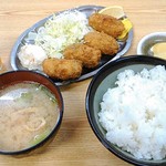 Marudai Horu - かきフライ定食　700円