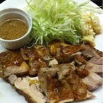 祭ばやし - 炙り焼鶏肉定食(500円)　炙り焼き鶏 アップ