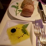 モナリザ - オリーブオイルとパン