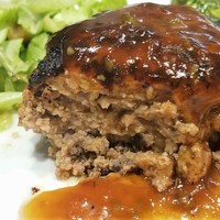 やさいや 鉄板焼野菜 赤坂店 - ハンバーグステーキ断面