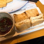 居酒屋　秋吉 - 揚げ納豆 @400円。炭焼きでパリパリサクサク！