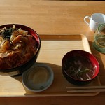 せいふう舘 - 料理写真:特製かつ丼(普通盛) ¥800
