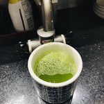 Tachigui Midori - お茶を入れる