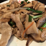 阿里城 - 豚肉と椎茸炒めアップ