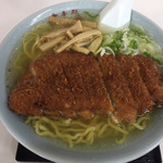 食事処 三平 - カツラーメン（塩）800円