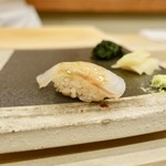 寿し ひでたか - ［2018/12］寿司② ひらめの昆布締めの握り