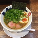 もんごいらーめん - 二代目ラーメンねぎのせ 890円