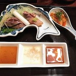 鳥田中 - 湯引き・黄身醤油和え