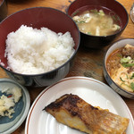 ウエダ - 日替わり定食♪(ごはんおかわり可) 650円