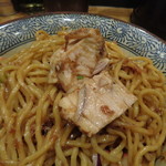 煮干し中華そば 一剣 - こま切れにしては大きい