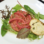 ICARO miyamoto - 熊本産馬ヒレ肉のタルタル赤玉ねぎのアグロドルチェ