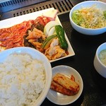 焼肉だいじゅ園 - Bセット1,580円(税抜)ご飯大無料