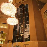 キュイジーヌ[s] ミッシェル・トロワグロ - ハイアットリージェンシーのシャンデリア