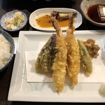 いけす料理 あき - 天ぷら定食　\1,728-
