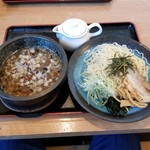 虎吉 - つけ麺醤油〈石鍋〉（税込850円）