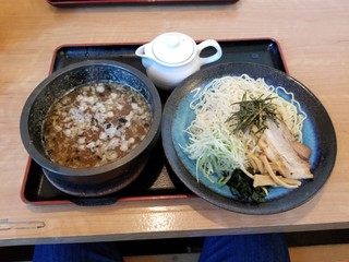 Tora kichi - つけ麺醤油〈石鍋〉（税込850円）