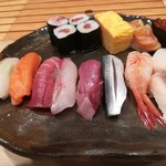 かまた寿司 - ランチ1.5人前。握ってもらいながら食べていく。