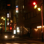 ヴァカンツァ - VACANZA 角のヱビスビールの街灯