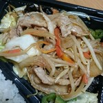 花まる弁当 - 肉野菜炒めアップ