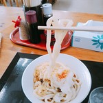 大吉 - にゅるー。上げた感じよりもしっかりしたコシ麺です。