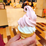 Mikaduki - おこさまソフトクリーム140円　イチゴバニラ