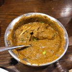 アーンドラ・ダイニング - トウガラシ・マトン