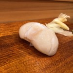 すし処浜谷 - ホタテ