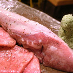 炭火焼 ゆうじ - 豚タン