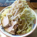 らー麺 シャカリキ - シャカ豚（700円）野菜ニンニクまし
