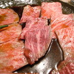 炭火焼 ゆうじ - サーロイン、イチボ、ザブトン