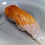 たつみ寿司 - 平目のエンガワ握り