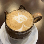 宿木カフェ - 宿木カフェ名物！キャットチーノ（680円）