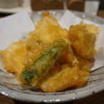 石挽き十割蕎麦 玄盛 - 京赤地鶏の天ぷら