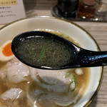 煮干しラーメン にぼってる - 