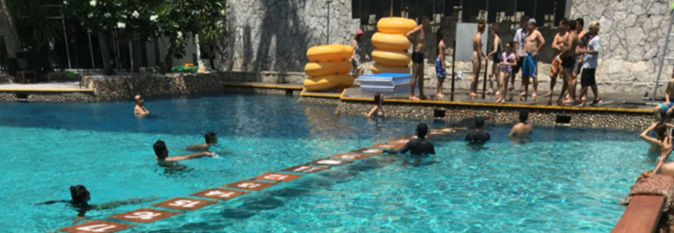 レビュアーのカバー画像