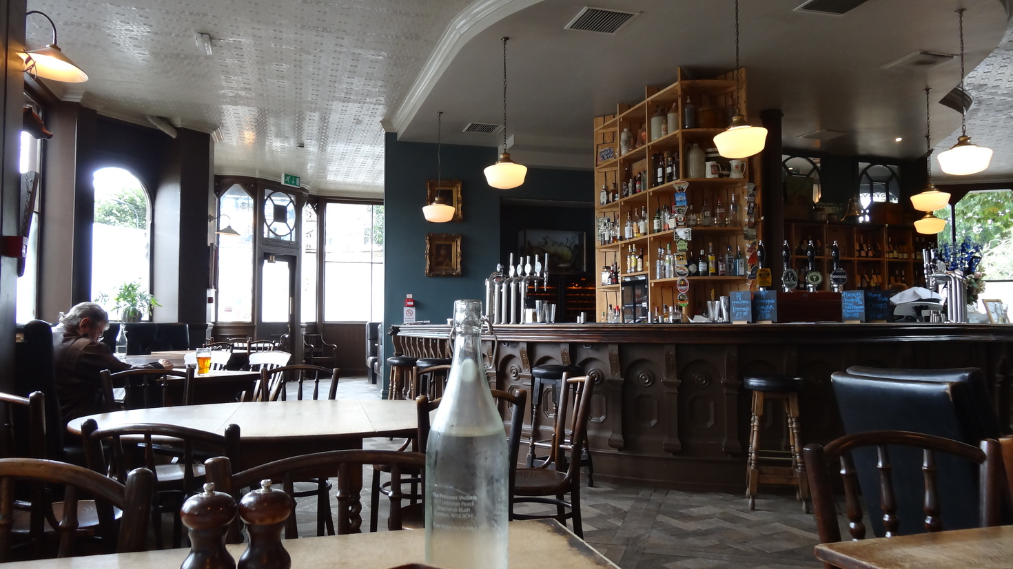 レビュアーのカバー画像