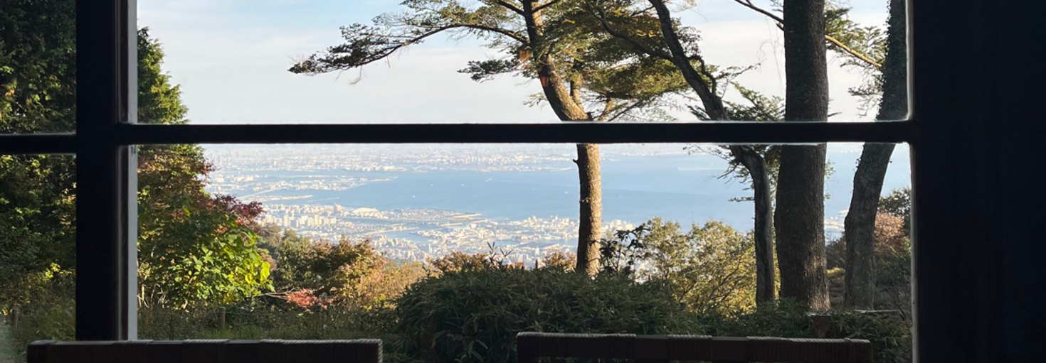 レビュアーのカバー画像