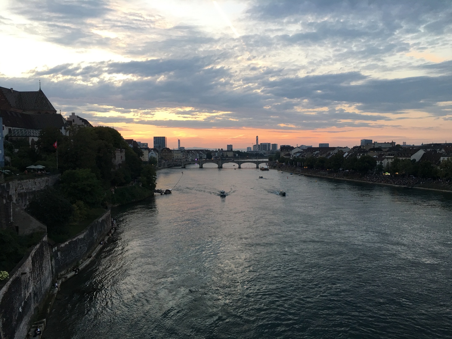 レビュアーのカバー画像