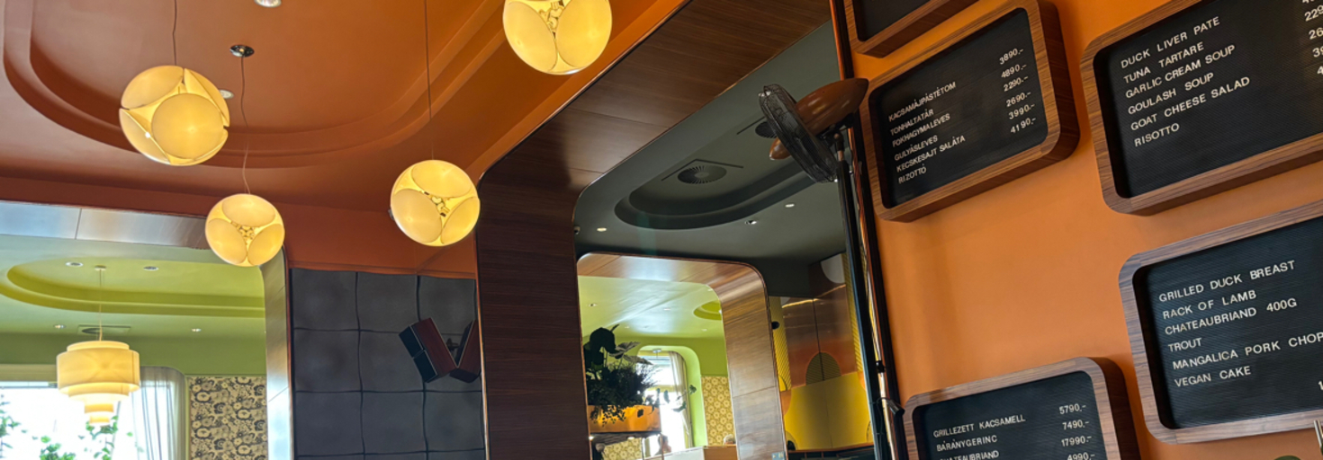 レビュアーのカバー画像