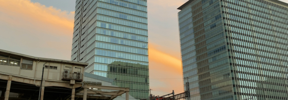 レビュアーのカバー画像