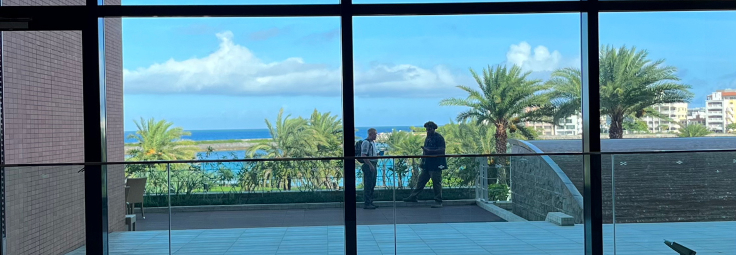 レビュアーのカバー画像